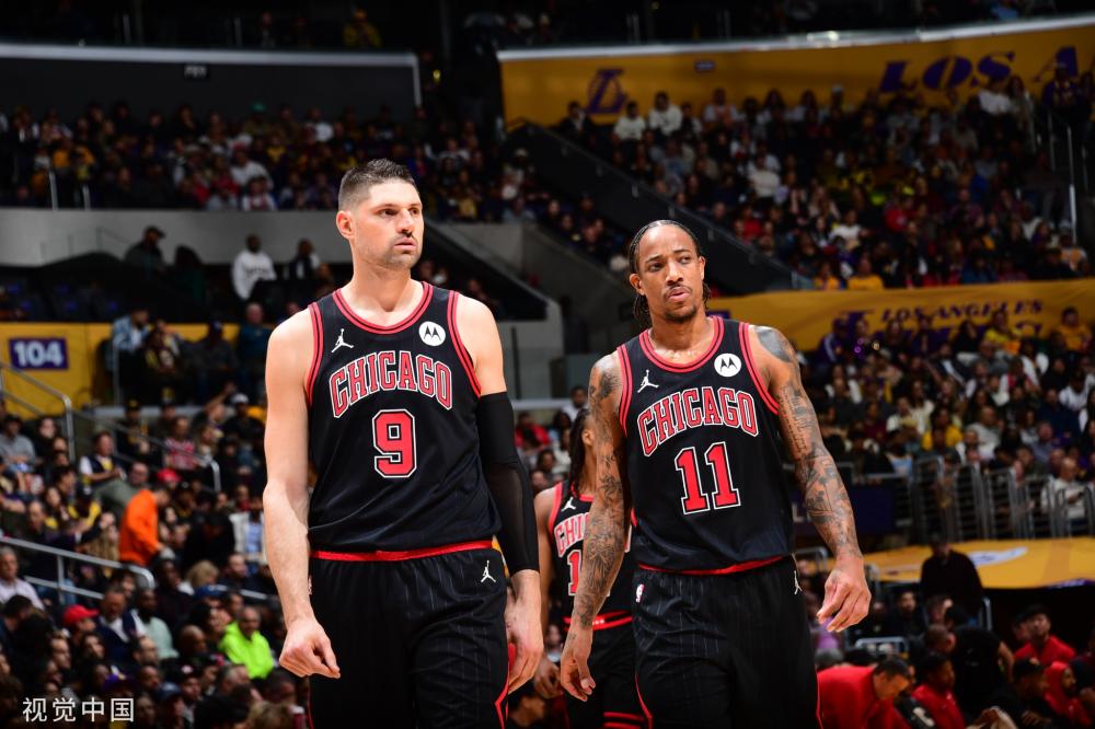 对手抓住张 对手抓住张